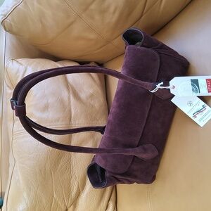 Brown Leather Shoulder Bag with Classic Design